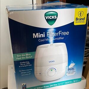 Vicks White Mini FilterFree Cool Mist Humidifier